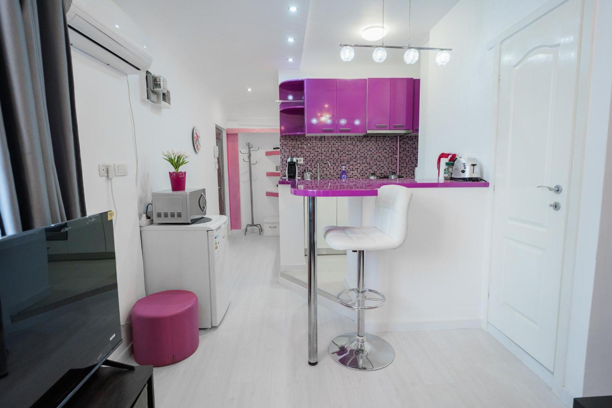 Ultra Central White & Lila Studio Bucarest Exterior foto